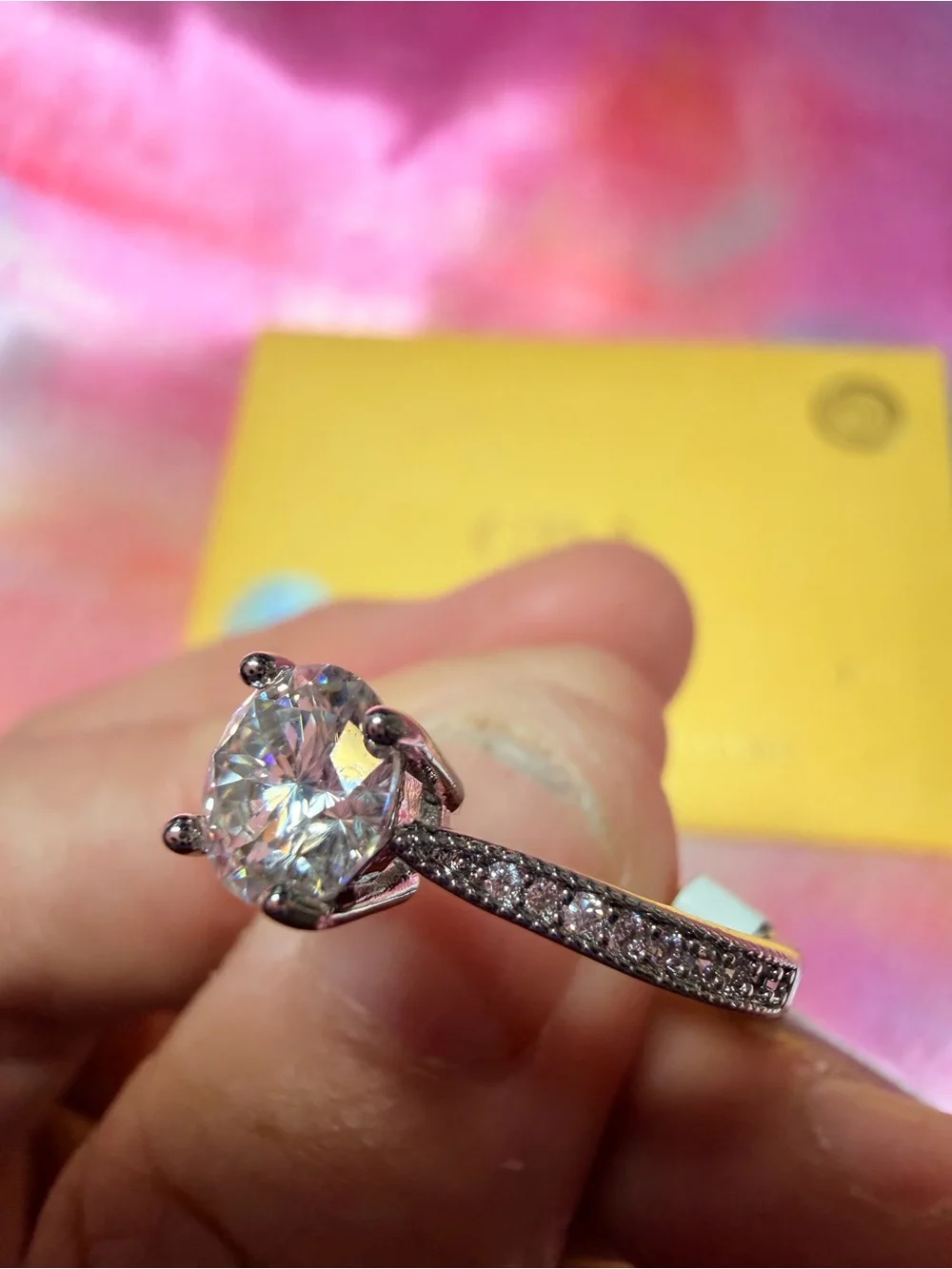 N/A elegant round